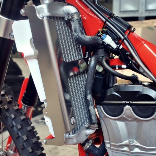 AXP Radiator Braces Red spacers Beta 350RR 15-19