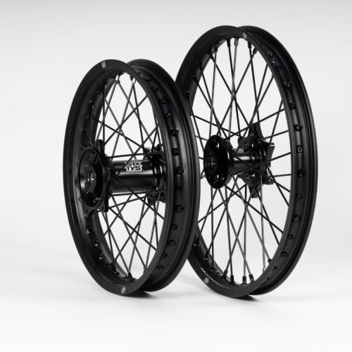 Sixty5 KTM/HVA/GasGas Musta/Musta Enduro 1.6-21″/2.50-18″ vannesarja